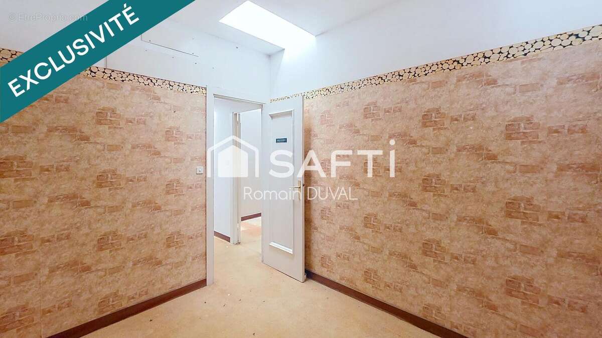 Commerce 28 m² à Toulon  - photo 5