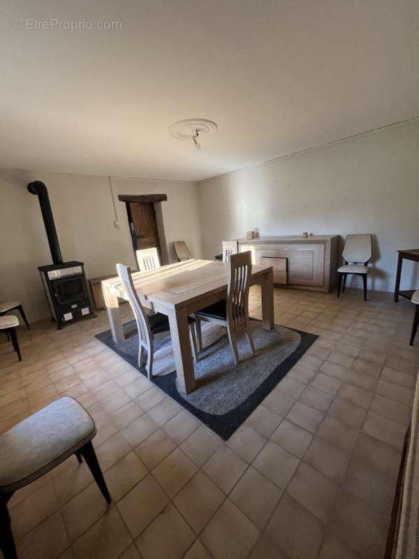 Maison à SAINT-BRESSON