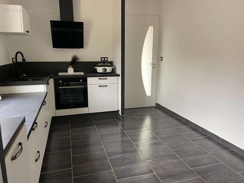 Maison à SAINT-CYR-EN-TALMONDAIS