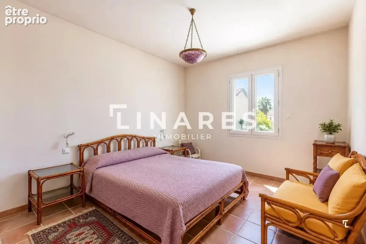 LA FAMILIALE - Maison T7 de 202m2 - Terrasses - Piscine - Garage - 13009 Sainte-Marguerite - photo 6