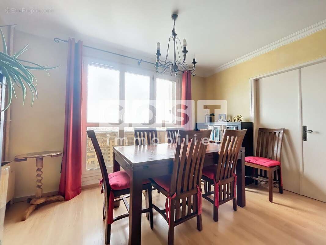 Appartement à ASNIERES-SUR-SEINE