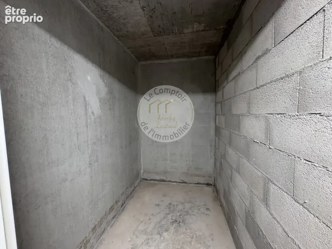 Rare a la vente cave dans residence neuve - photo 3