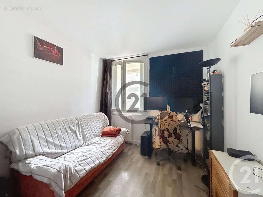 Appartement 90 m² à Provins  - photo 8