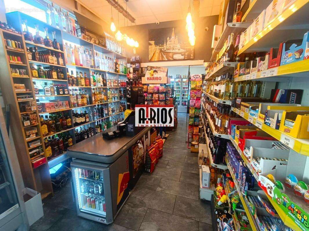 Investissement locatif - local commercial 85m² - photo 2