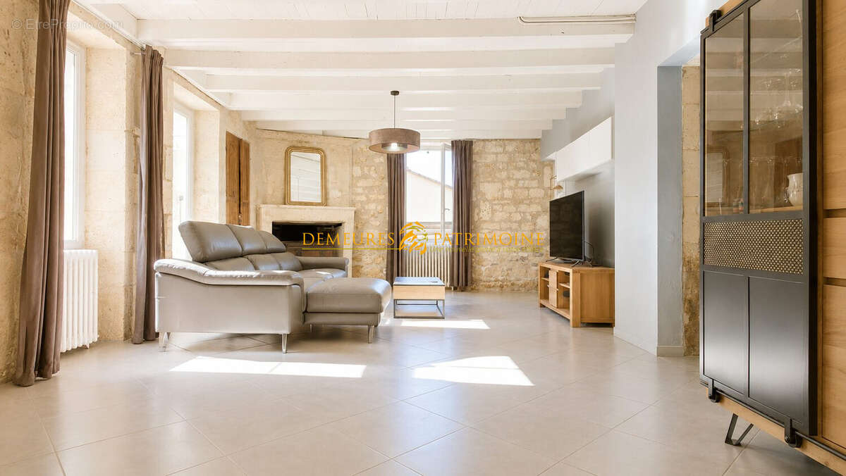 Maison 154 m² à L'isle-D'espagnac  - photo 3