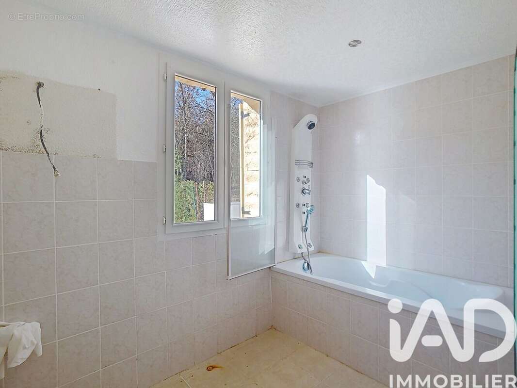 Photo 9 - Maison à CLUMANC