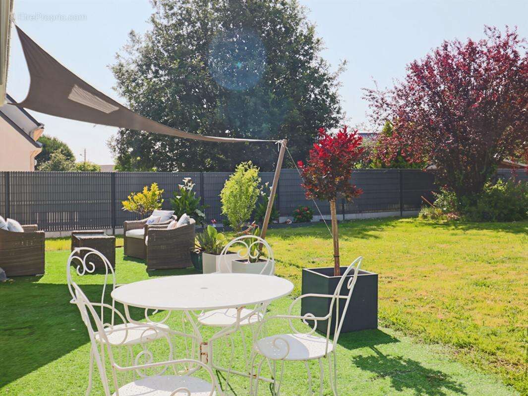 Maison à SAINT-LYPHARD