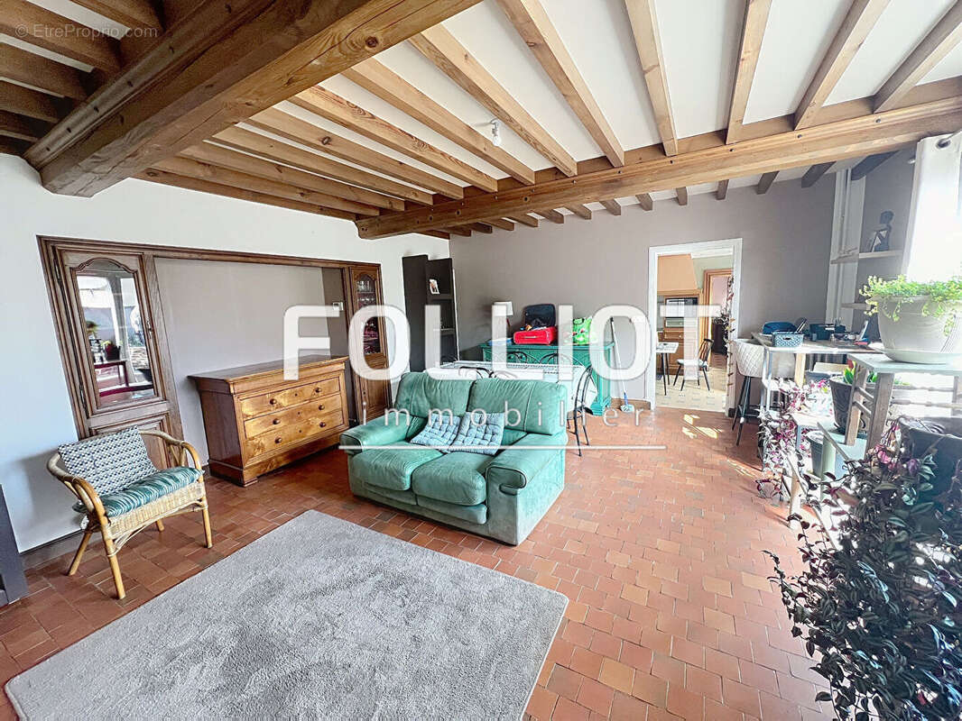 Maison à SAINT-SAUVEUR-LENDELIN