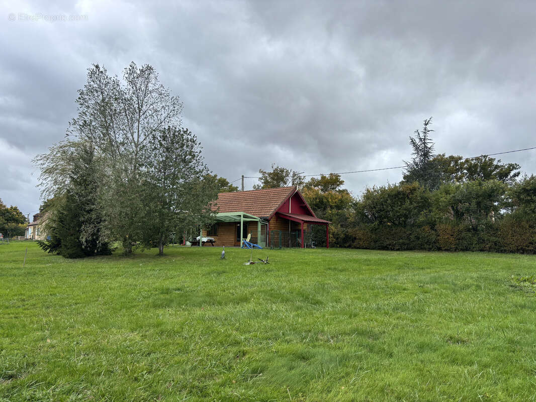 Maison à AUTRY-ISSARDS