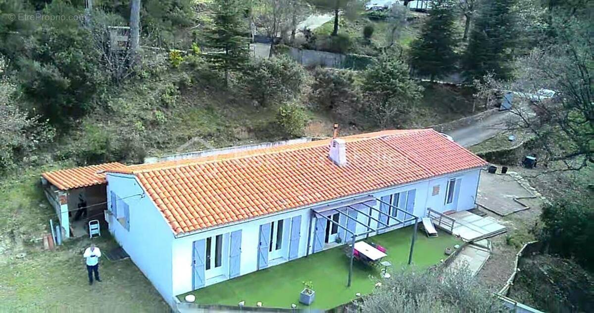 Maison à FIGANIERES