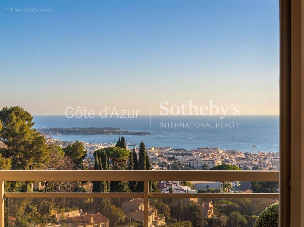 Appartement à CANNES