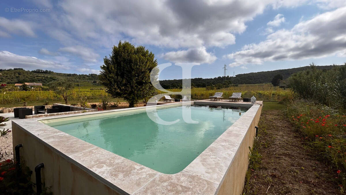 Maison à VAISON-LA-ROMAINE