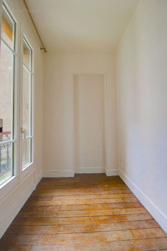 Appartement à PARIS-20E