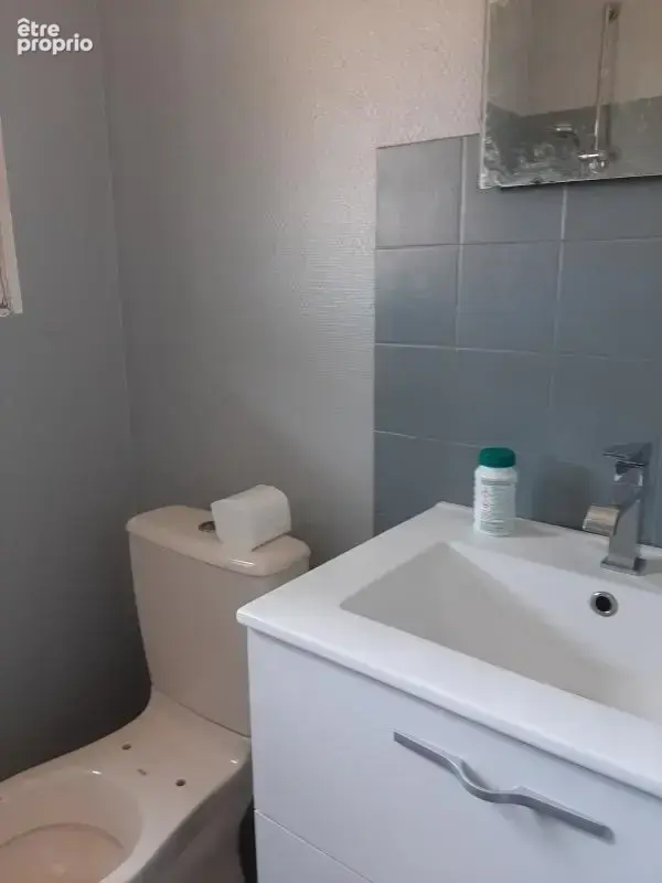 Maison mitoyenne sur 2 niveaux avec potentiel d'agrandissement ou création de logement supplémentair garages et dépendances - photo 23