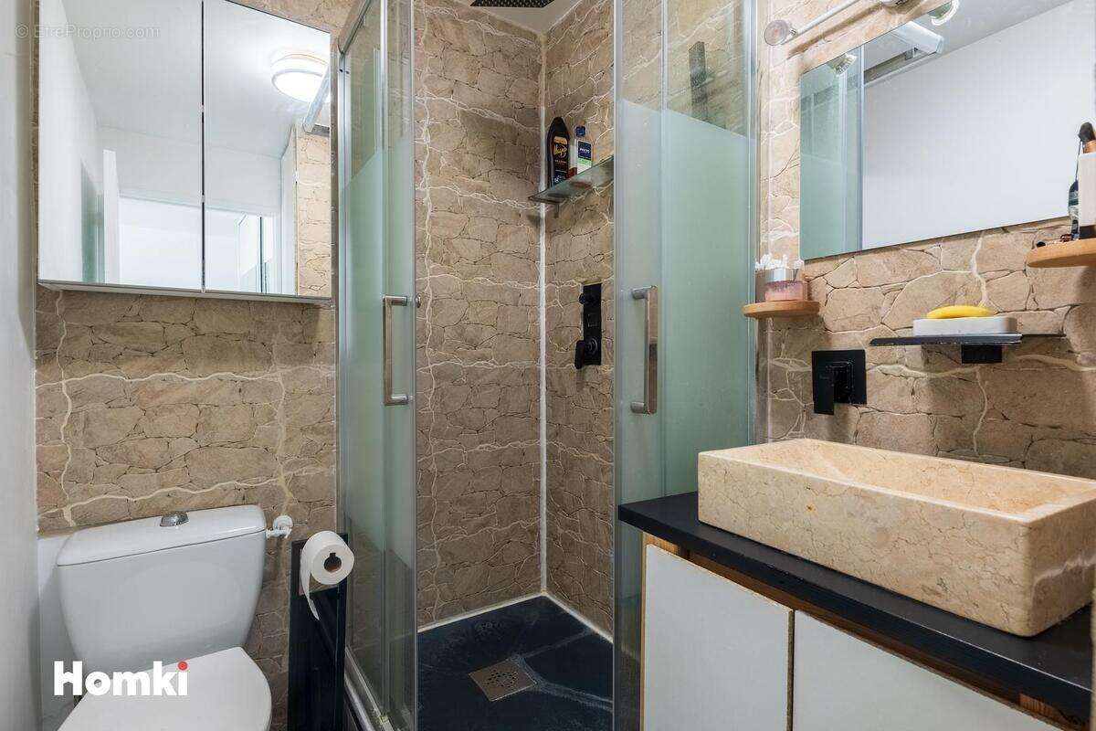 Appartement à ROQUEVAIRE