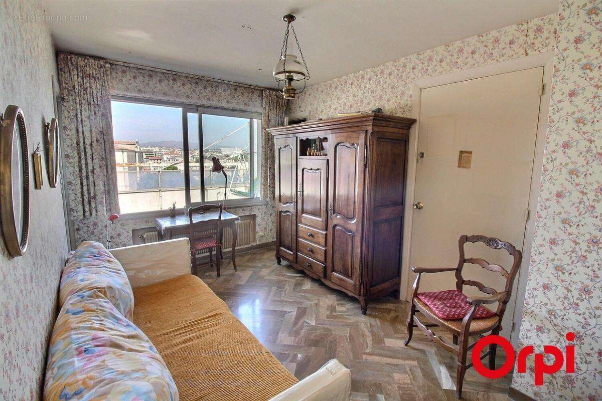 Appartement de type 3/4 -170 m² - Penthouse - Dernier étage Terrasse 45 m² - Parking - photo 10
