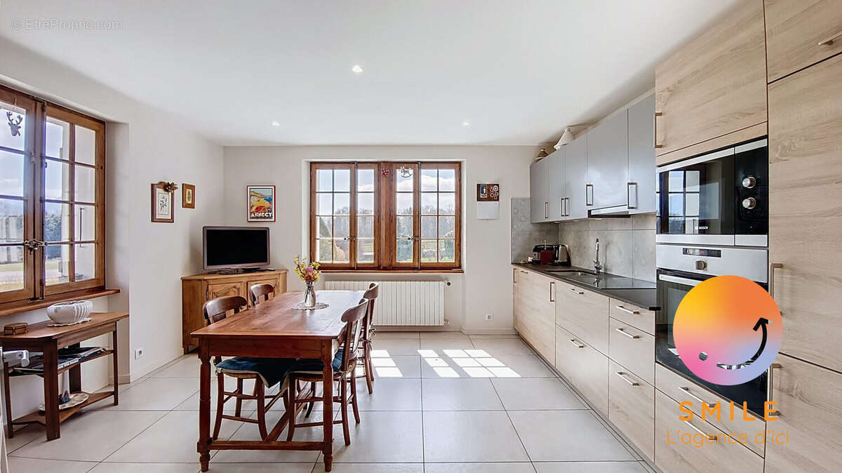 Maison à ETAUX
