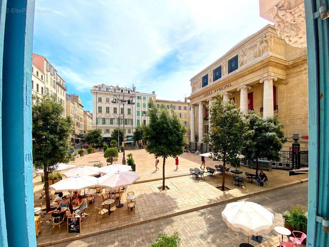 Appartement à MARSEILLE-1E