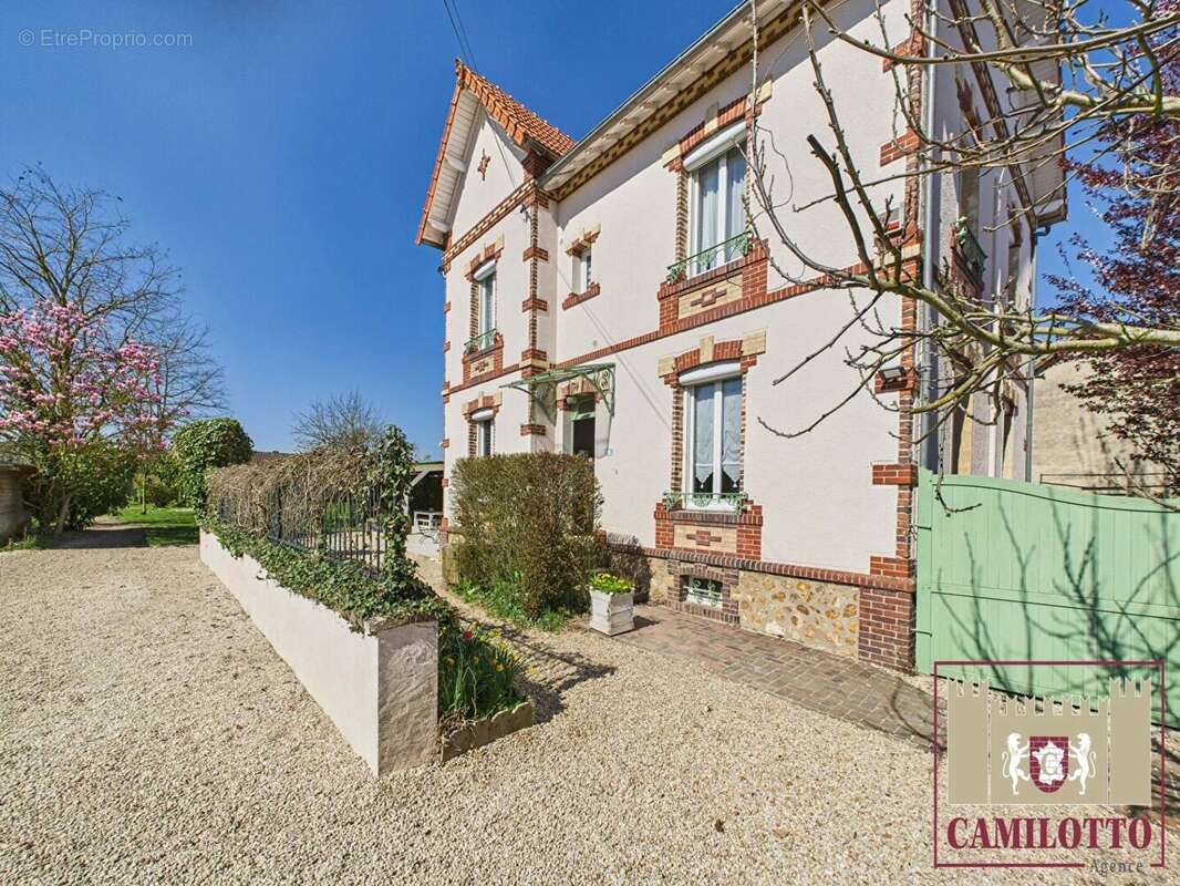 Maison à NOGENT-LE-ROI