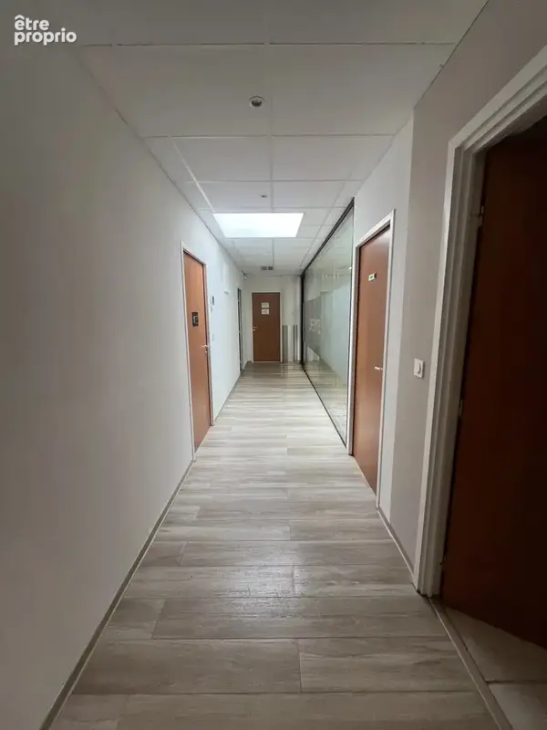 Commerce 212 m² à Nimes  - photo 4