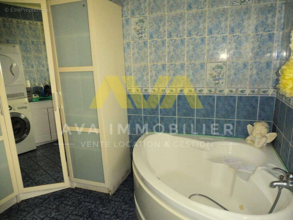 Maison à OZENX-MONTESTRUCQ