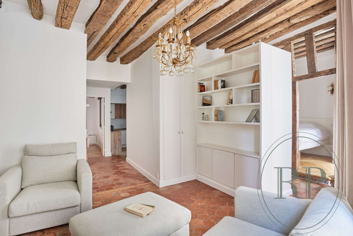 Appartement à PARIS-6E