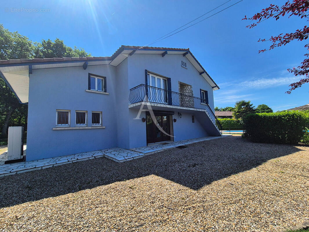 Maison à LE FRECHE