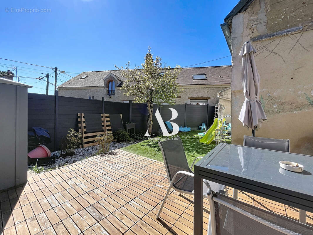 Maison à LUISETAINES