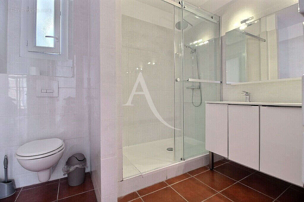 Appartement à MARSEILLE-2E