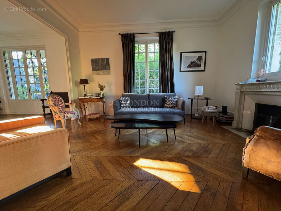 Maison à VERSAILLES