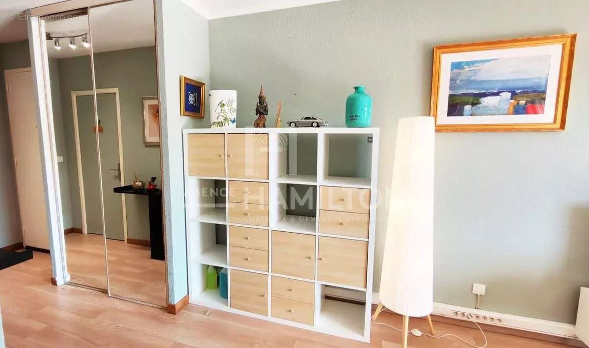 Appartement à VALBONNE