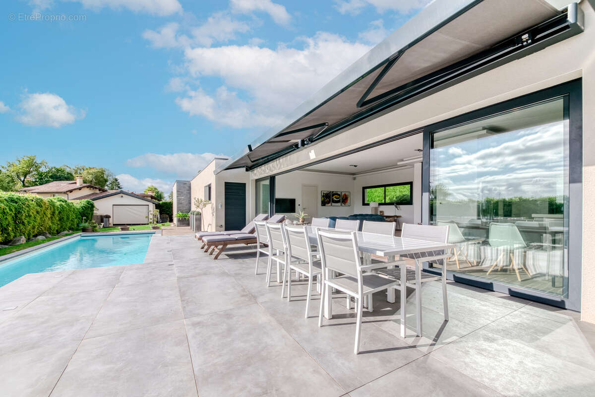 Maison à SAINT-CYR-AU-MONT-D'OR