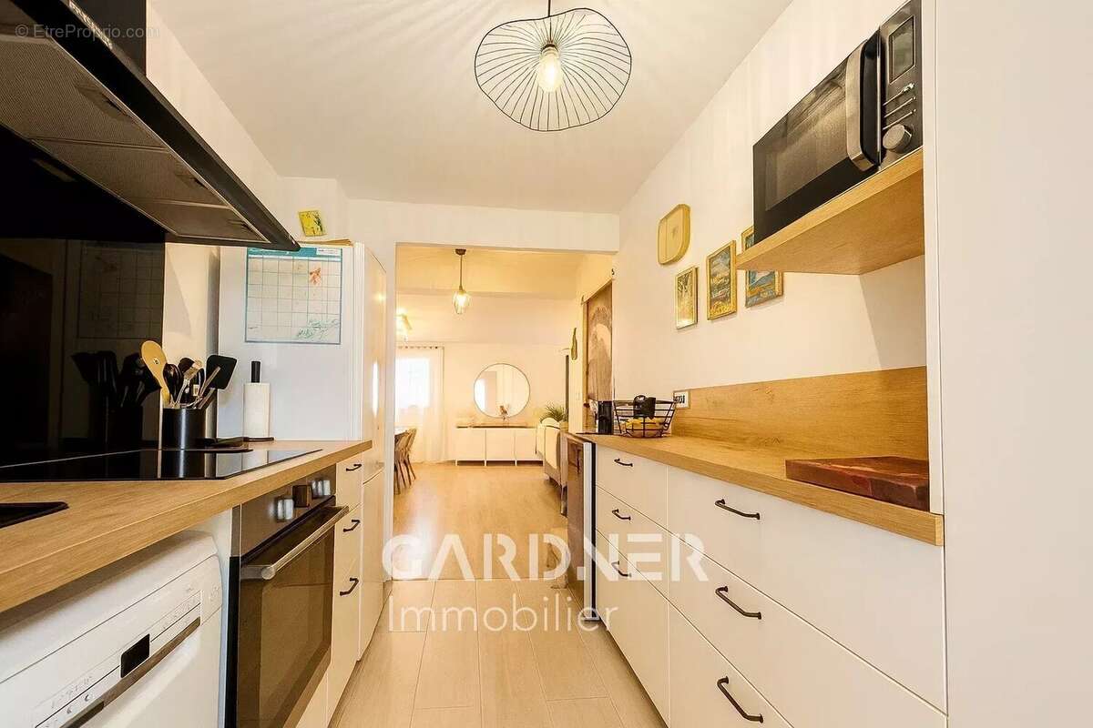 Appartement à MARSEILLE-11E