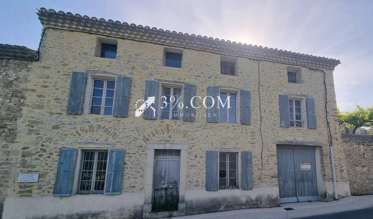 Maison à MIRABEL-AUX-BARONNIES