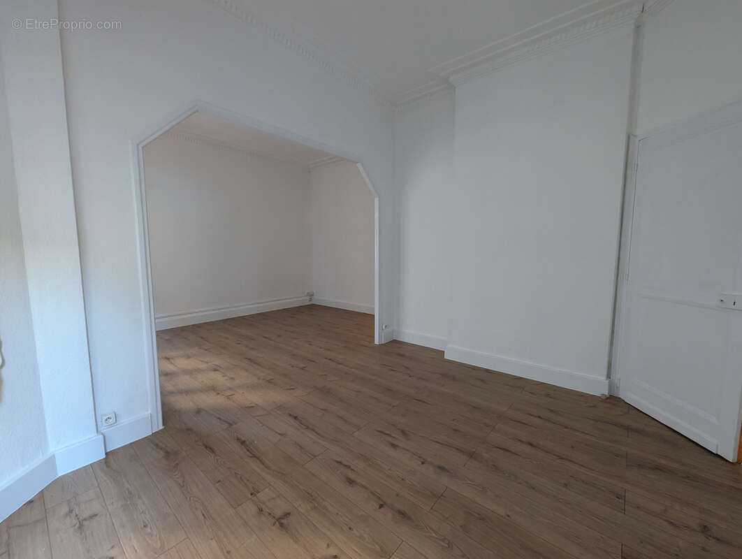 A vendre - beziers centre ville - appartement t3 de 72 m2 - photo 4