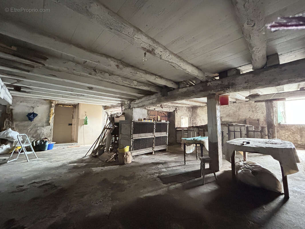 Maison à SAINT-ETIENNE-DU-VIGAN