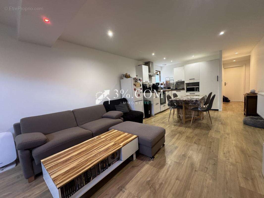 3%COM Beau F3 rénové au centre de MOMMENHEIM - photo 11