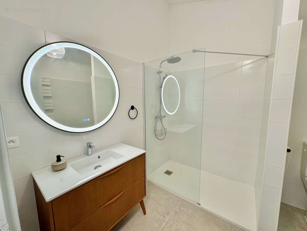 Appartement à VAISON-LA-ROMAINE