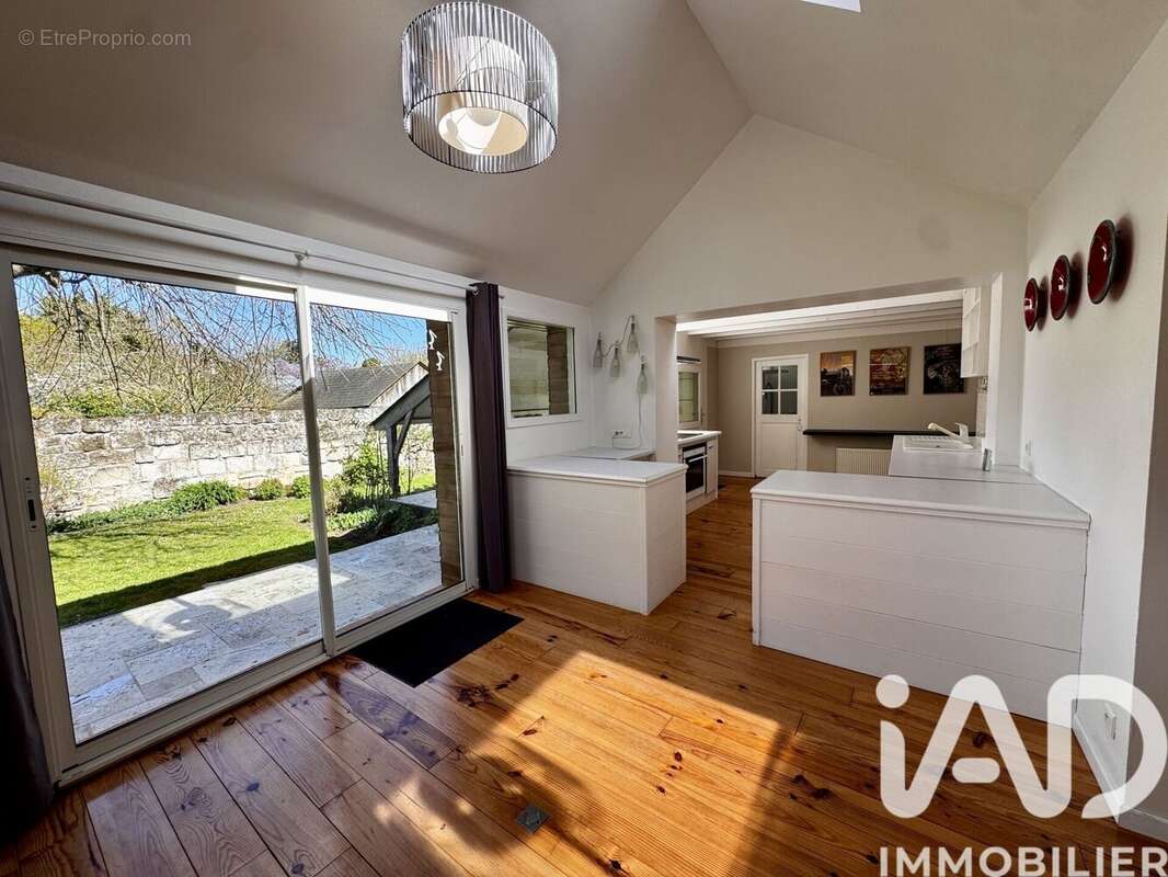 Photo 3 - Maison à SAINT-CLEMENT-DES-LEVEES