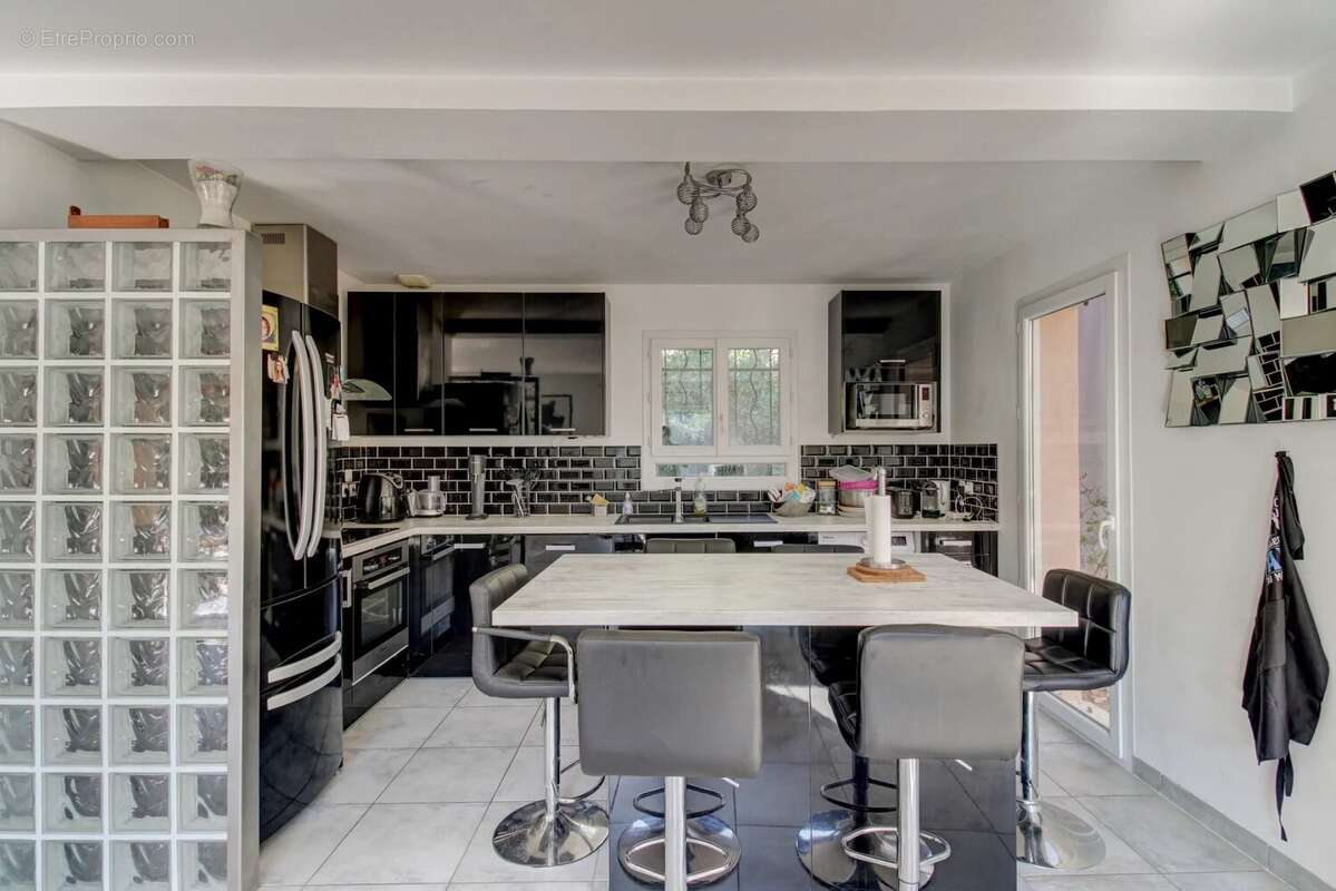 Maison à SAINT-MARTIN-DU-VAR