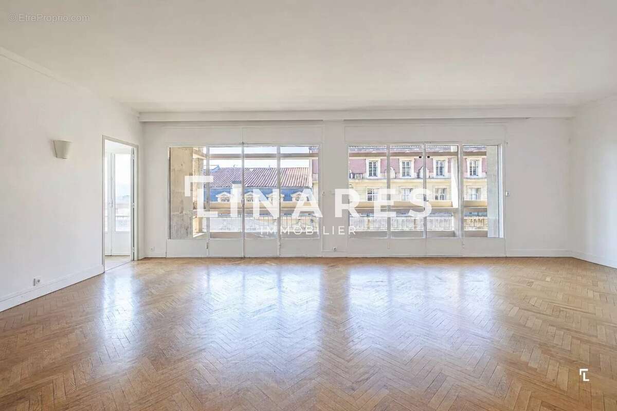 LE TRIVERSANT - Appartement T5 de 163m2 + 2 extérieurs + 3 expos - cave - 13008 Perier - photo 7