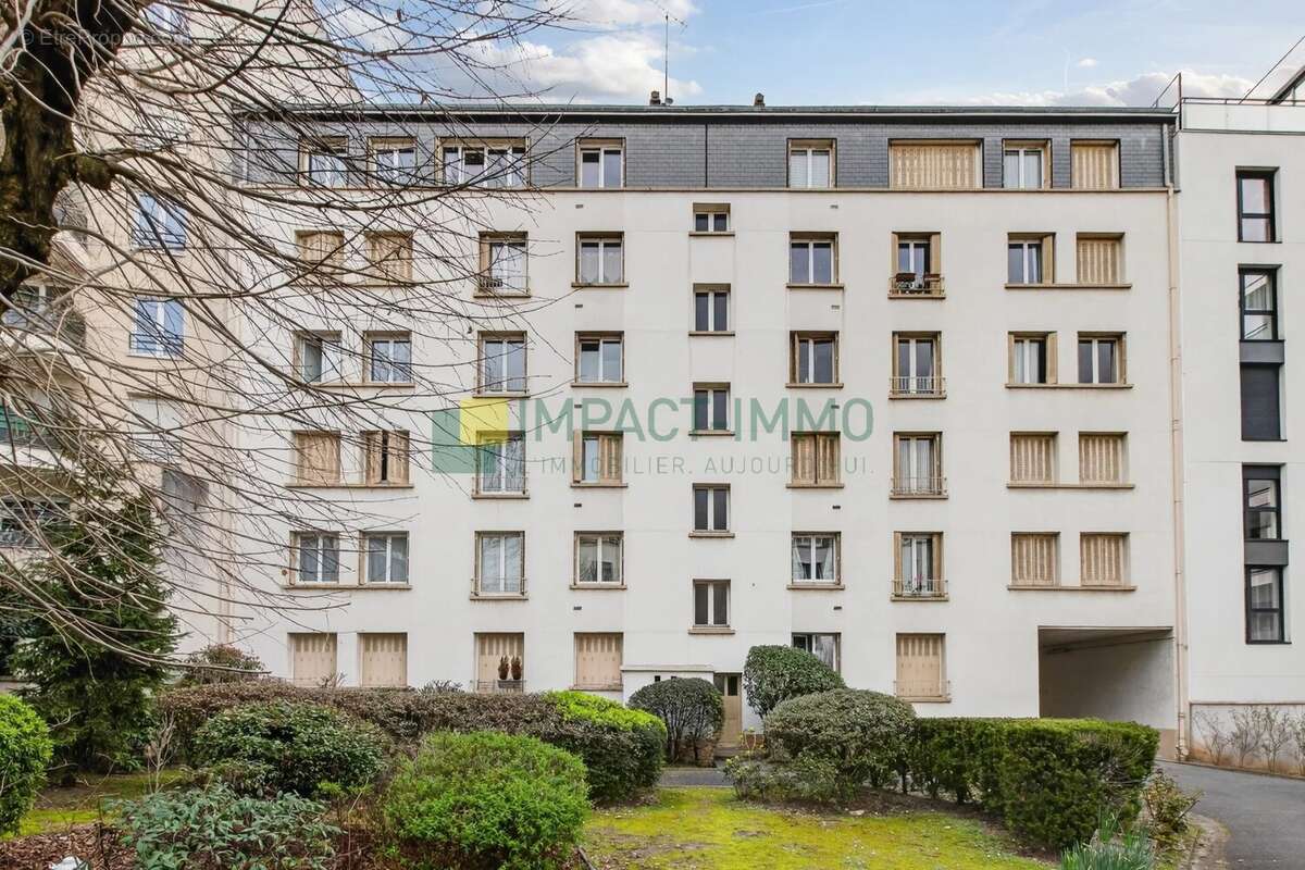 Appartement à COLOMBES