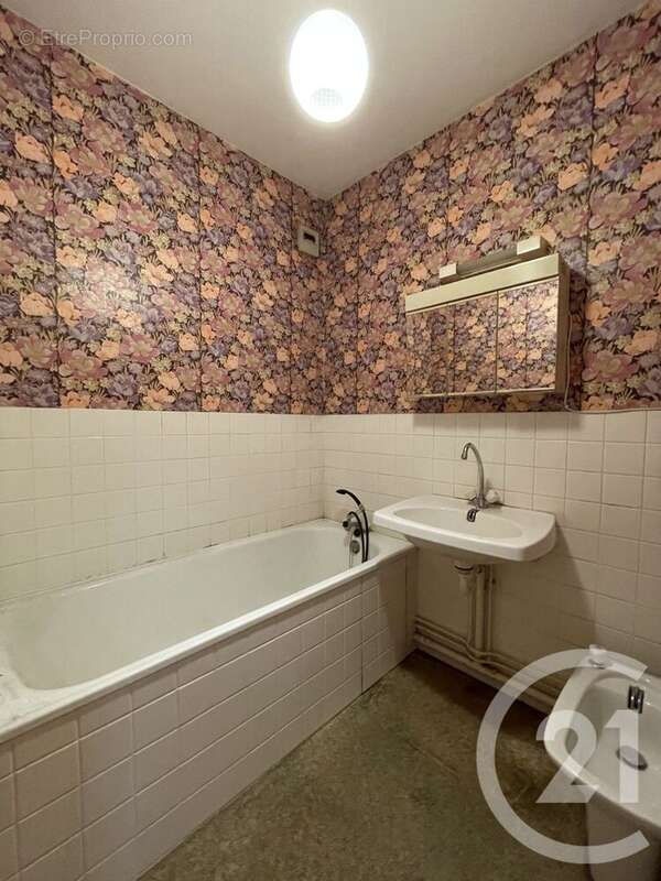 Appartement à MOULINS