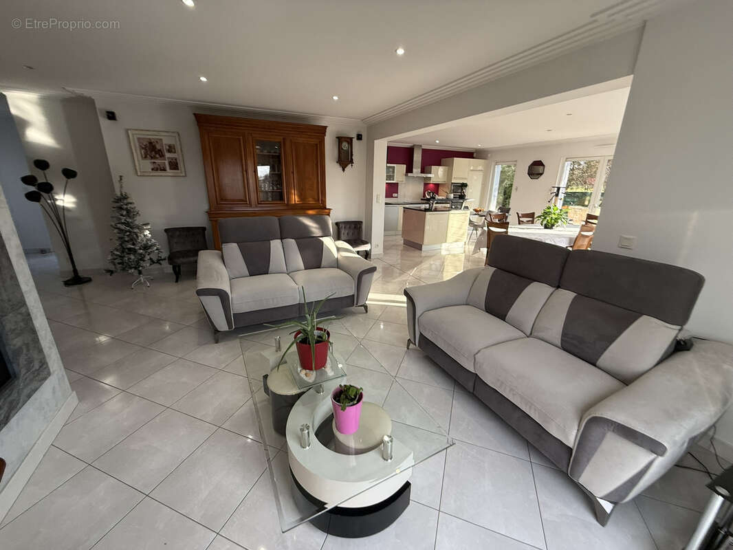 Maison à LES SORINIERES