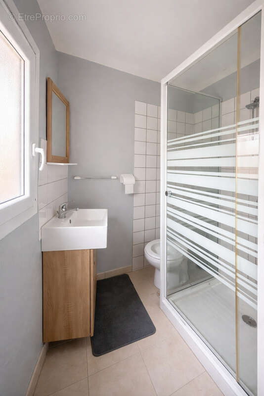 Maison à SAINT-PAUL-TROIS-CHATEAUX