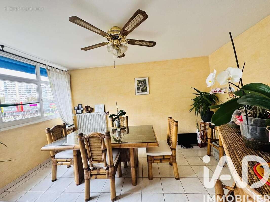 Photo 8 - Appartement à SAVIGNY-SUR-ORGE