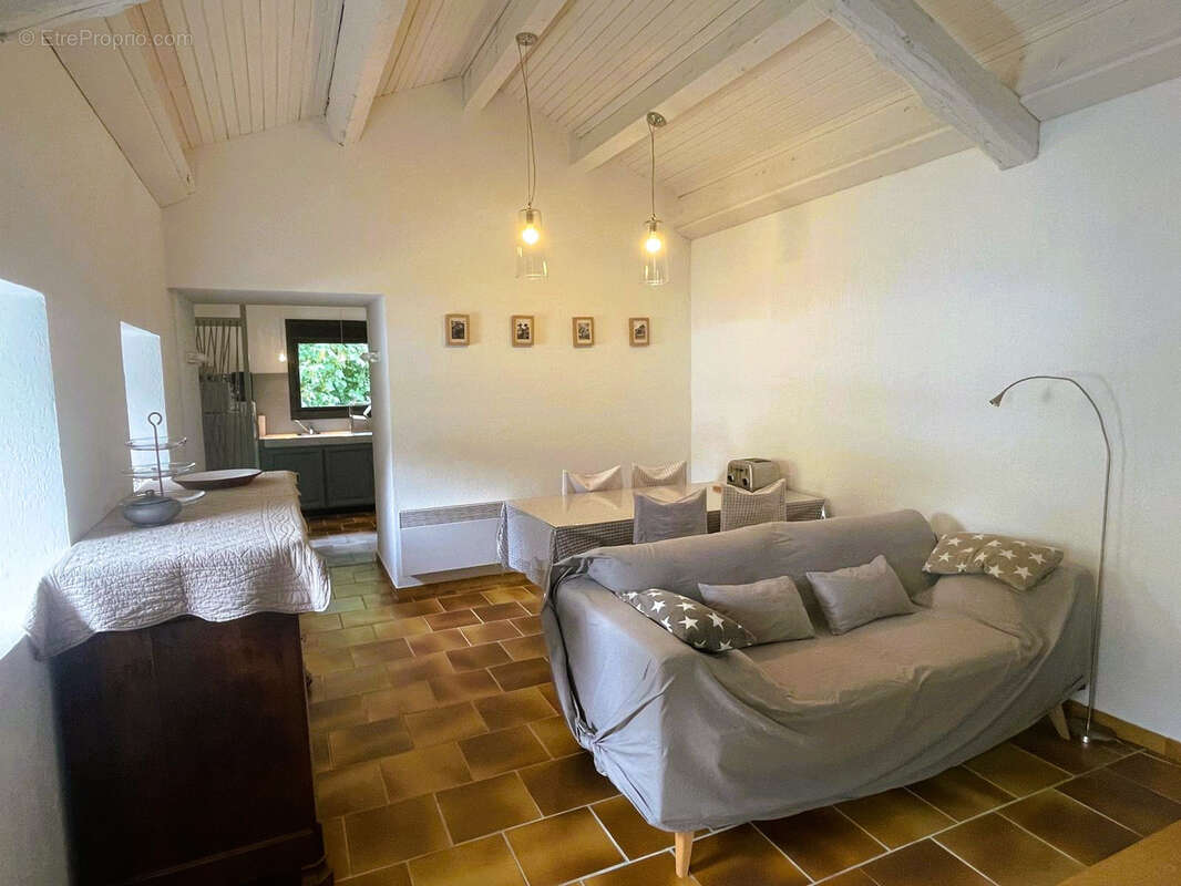 Propriete de caractere avec piscine et 2.5 hectares de terrain : - photo 19
