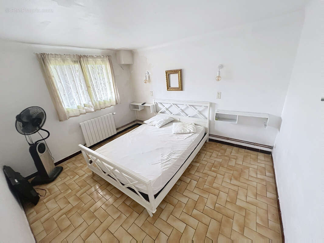 Secteur residentiel - villa 3  faces 170 m2 hbts  sur 441 m2 de terrain  - - photo 18