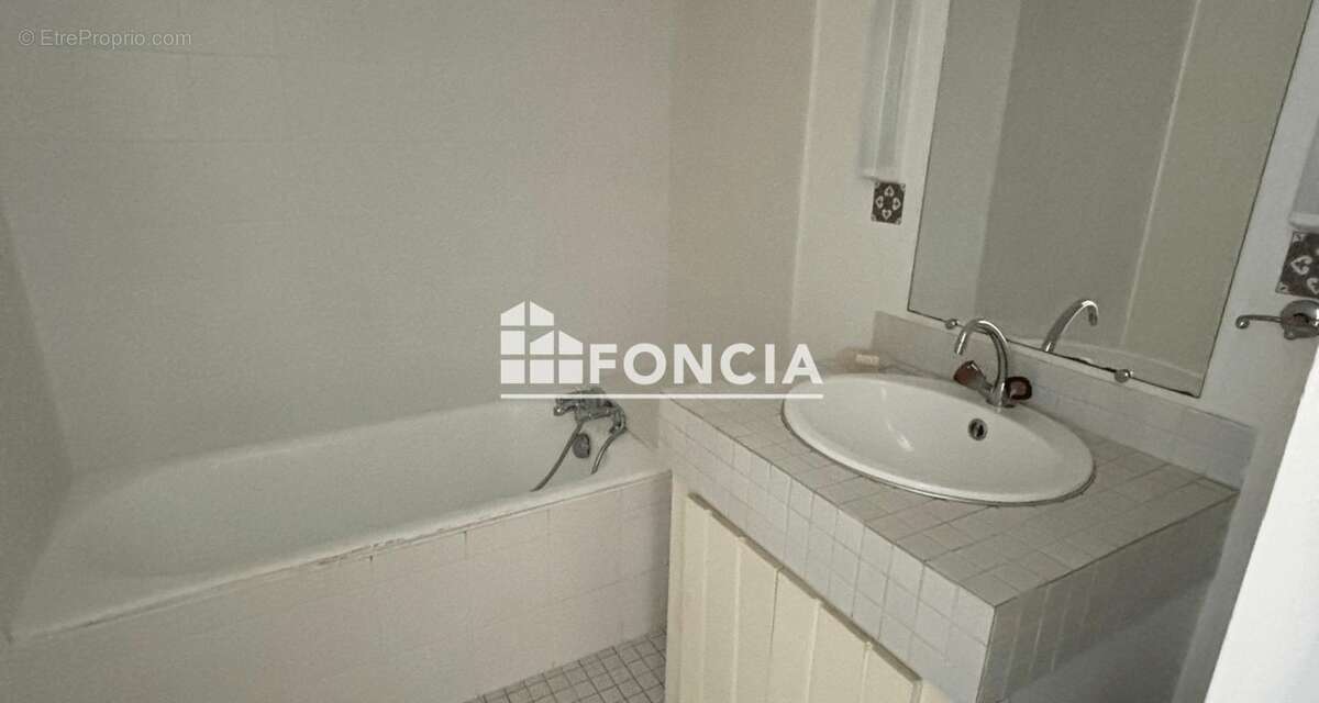 Appartement à SAINT-ISMIER