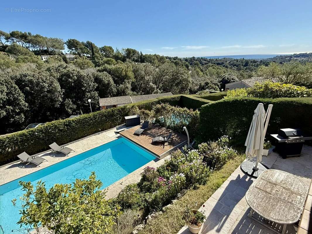 Vente maison avec piscine à Biot dans domaine sécurisé - photo 3